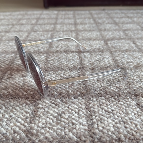 Like new limited edition Krewe x Billy Reid Jeanne Sunglasses - Picture 3 of 10